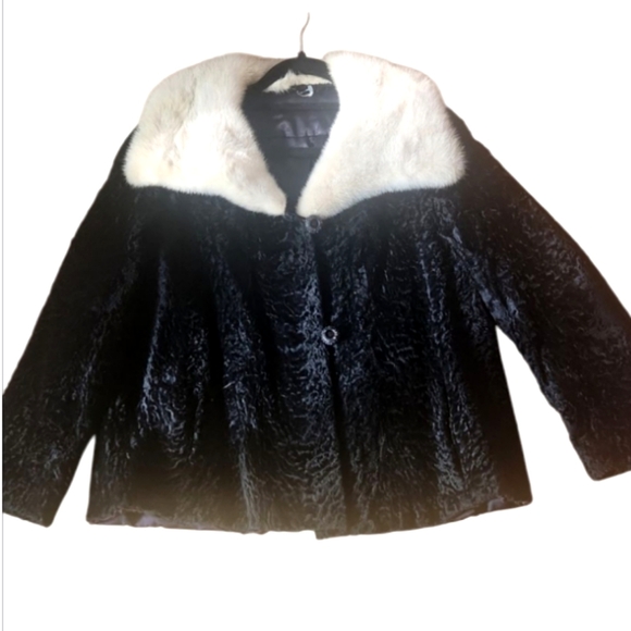 no lable Jackets & Blazers - Vintage fur jacket with white mink fur collar embellished
